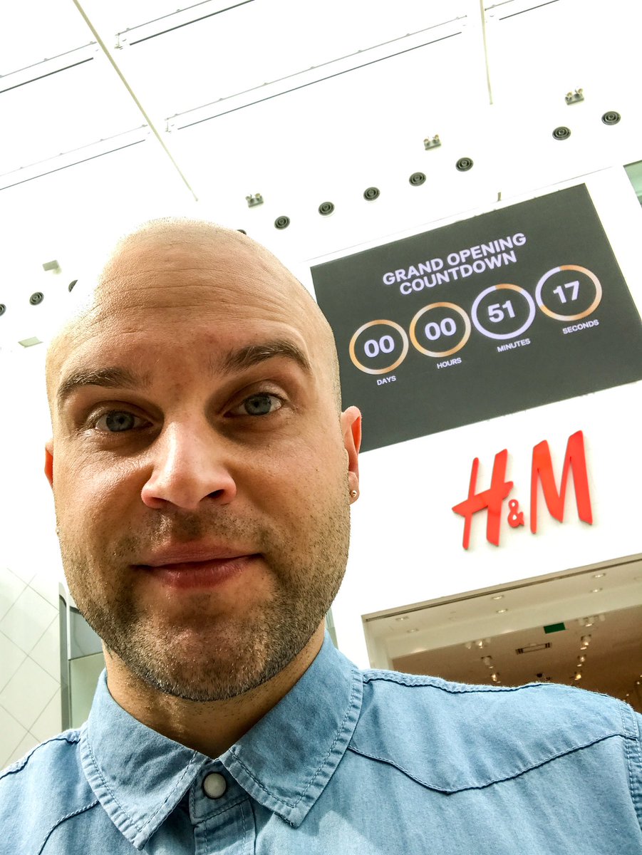 therealdjdollar's tweet photo. .@hm in the @shophsc opens today at 11am! I'll be here spinning till 9pm! #Halifax @scratchevents #scratchmusicgroup https://t.co/rCJ0iGSPSA