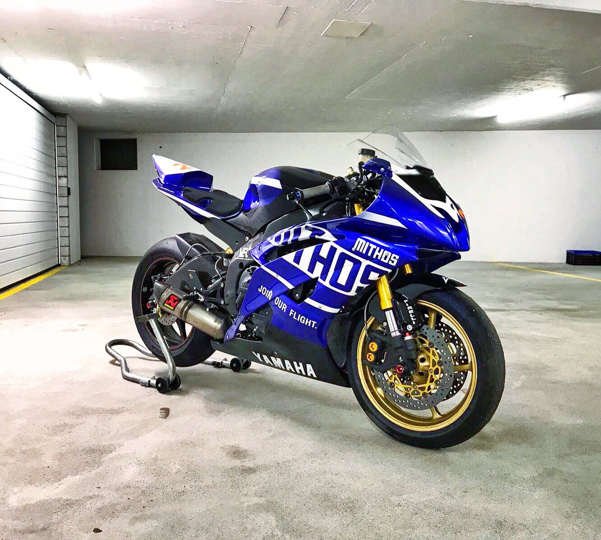 Mithos_Sport's tweet photo. Luciano shows us his love for our brands @mithos_sport &amp; @mithos_fashion with such a nice #YamahaR6. Thank you for #joinourflight!😬🚀 https://t.co/MlMNvOr75C