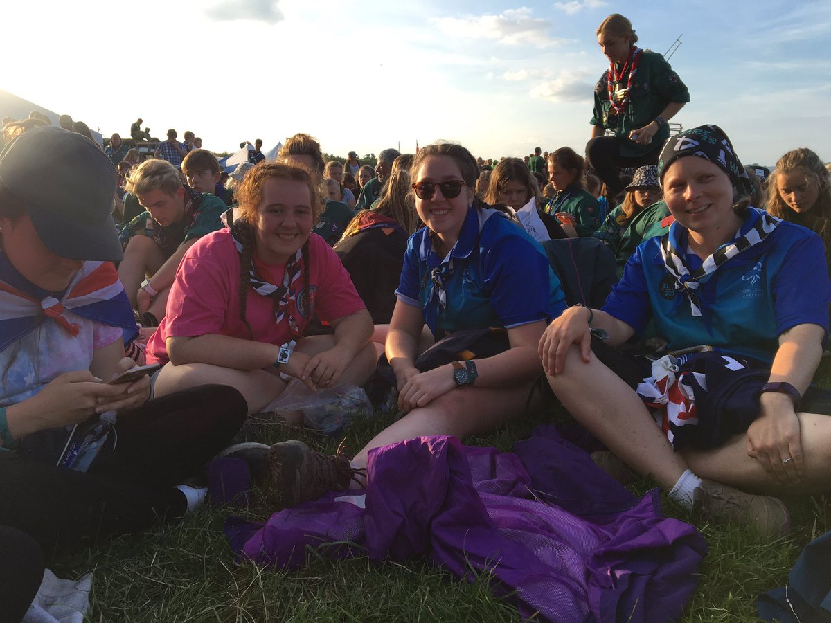 Denmark2017's tweet photo. We took part in an International campfire last night!! #SL2017 @GirlguidingMids https://t.co/KeeO1Z1aNY