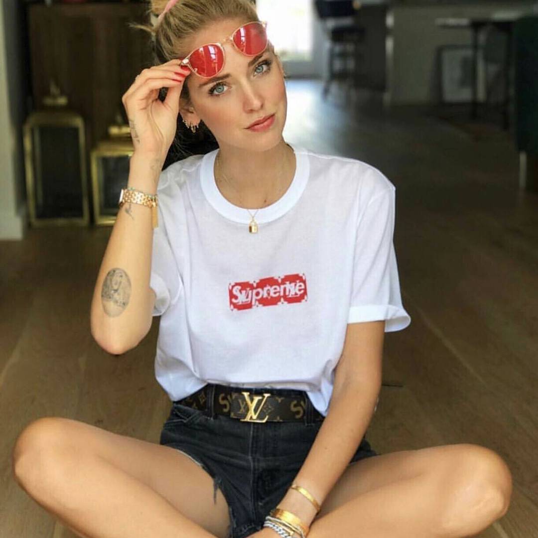 chuchuchustore's tweet photo. supreme x louis vuitton t-shirt 190฿ https://t.co/Wy1YFqj0RV