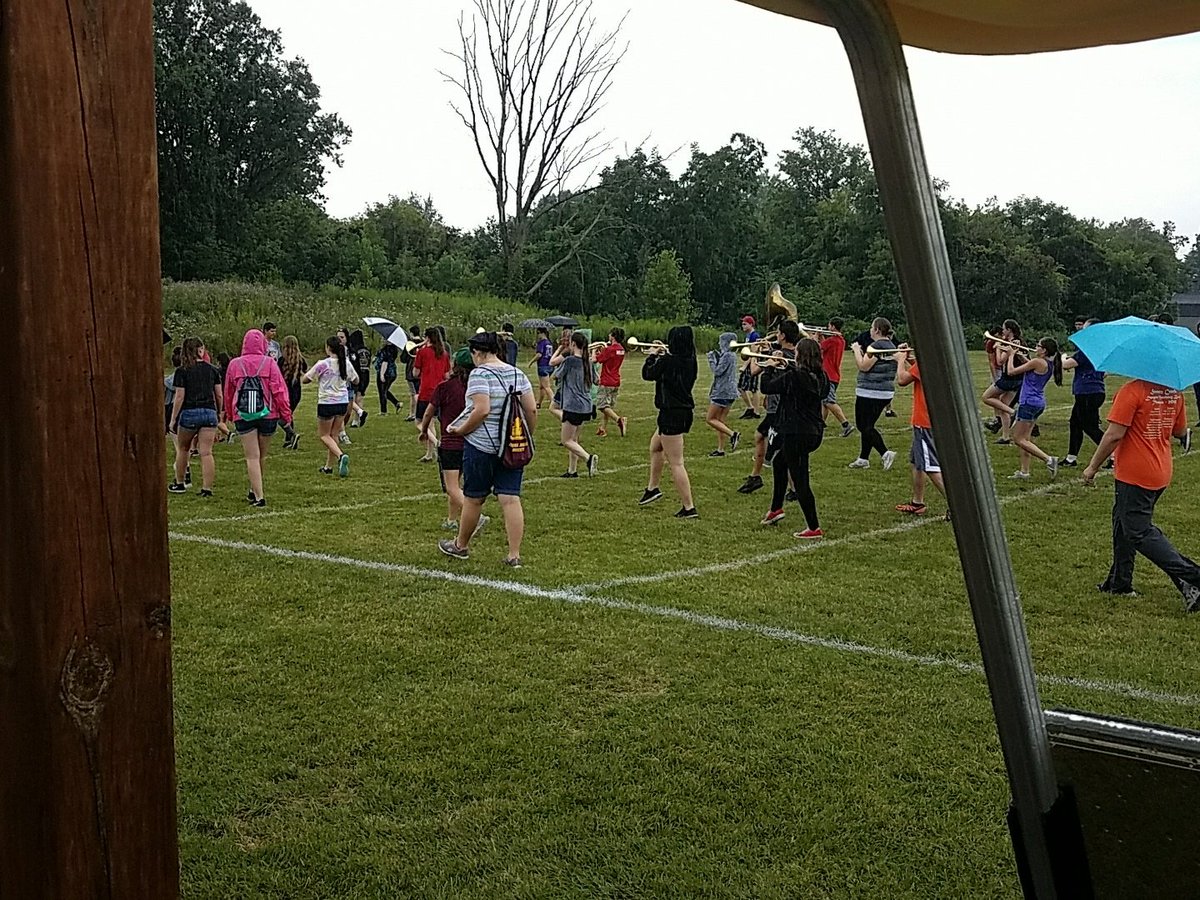 SwCrkPAC's tweet photo. Rain or shine freshmen work on fundamentals before DMB camp next week
@SwartzCreekHS 
@swartz_creek https://t.co/2RTlzuOGY1