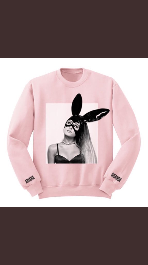 CatLikeAri's tweet photo. @bestmistakeh OMG Thats my dream..you are angel😭i love u so so so much💕u makes me very happy. God see everyone💕u are him bestie😭i want this in S size💕#Luv https://t.co/JksfHgYVGe