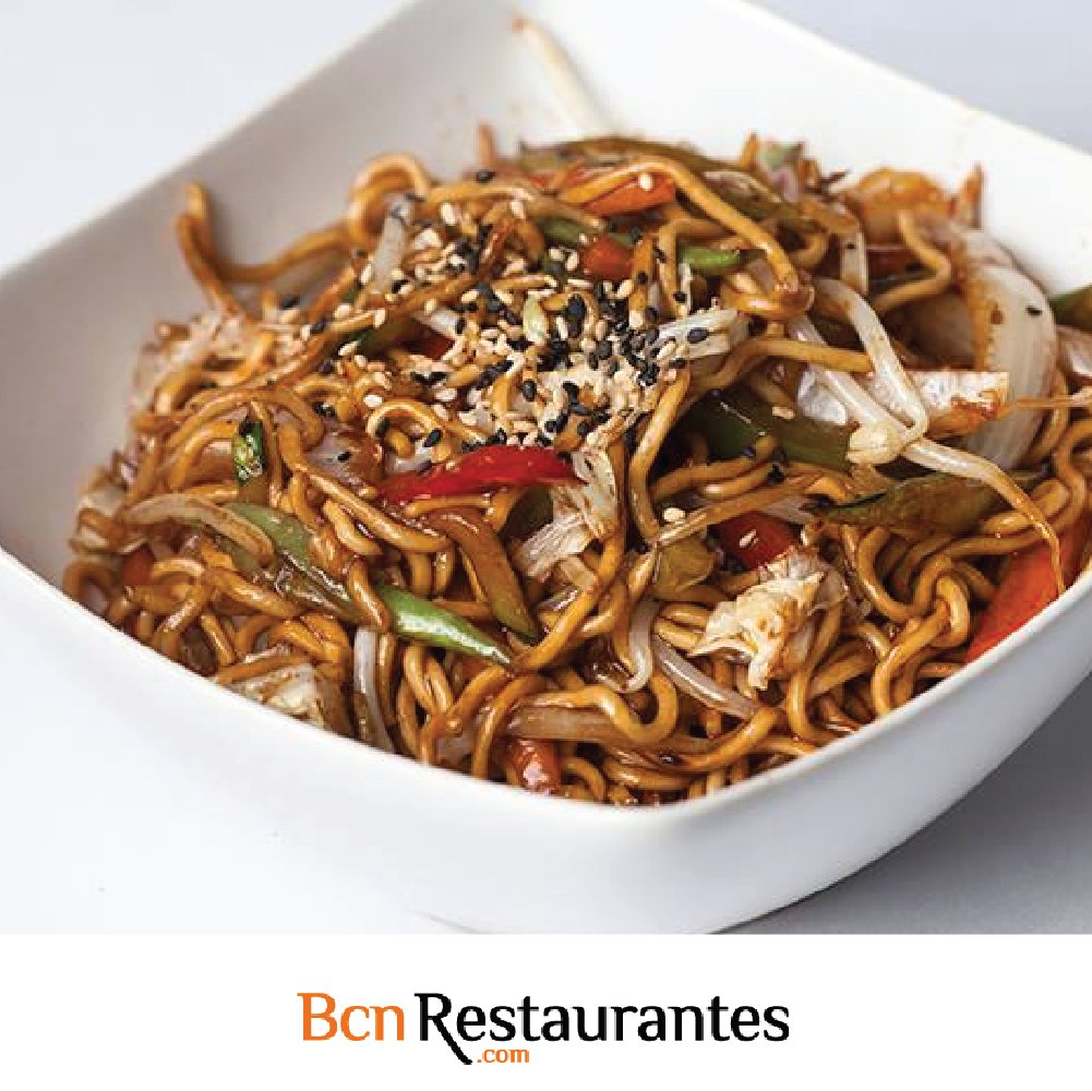 BcnRestaurantes's tweet photo. La carta del Restaurante Sukhothai - Barcelona combina lo mejor de las tradiciones japonesa, tailandesa y vietnamita https://t.co/BxRC8xcwrn https://t.co/JTMiv6dW8k