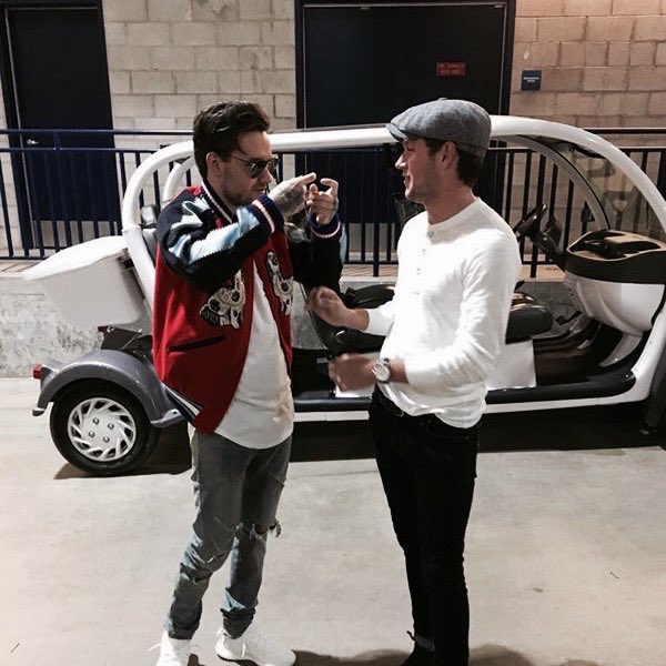 ZHNLLheroes's tweet photo. Niam ❤️ https://t.co/zjvPT4vG4h