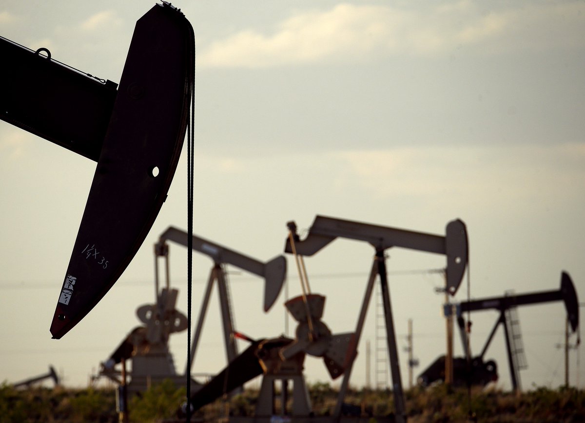 Investors to Big Oil: 'Restrain Yourselves' | via @WSJ @SarahKentWSJ ow.ly/icOt30dXXwZ