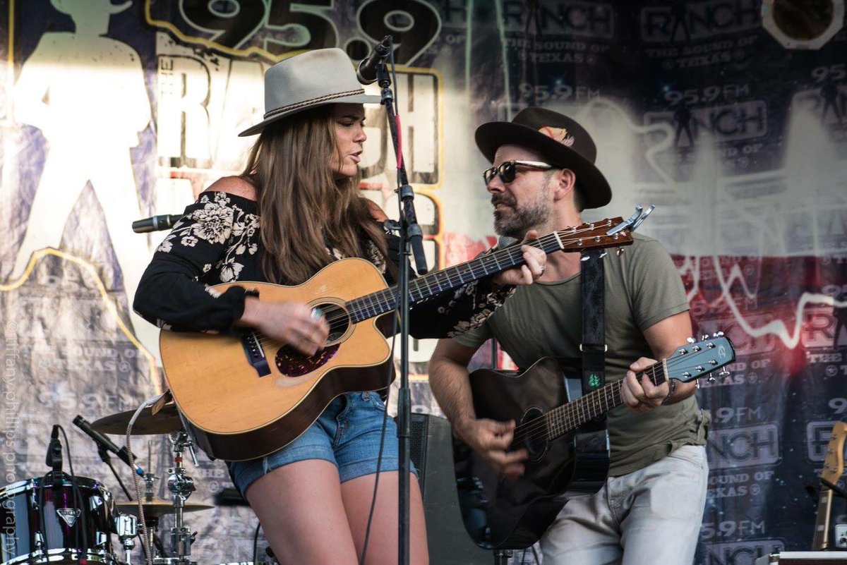 BonnieBishop's tweet photo. Thanks to @team_corbin @snapfitness this was the first time I've ever been able to wear "jorts" onstage 😂🏋🏻♀️@959theranch #capitalbar #ftw https://t.co/Nyp76y21JK
