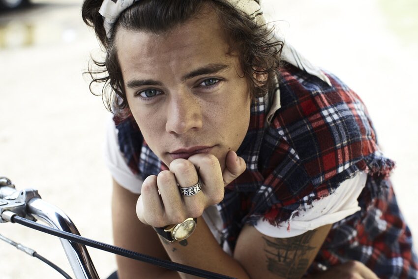 1DVoteSpree's tweet photo. 1) RETWEET THIS
2) QUOTE THIS WITH THE #
3) REPLY WITH THE #
4) RT &amp; QUOTE THE REPLIES

(Will get lots of votes)

#MTVHottest Harry Styles https://t.co/YuMq8C0tnl