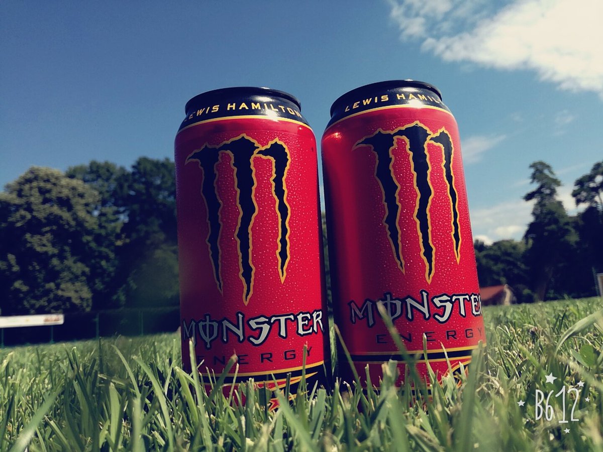 MGabor44's tweet photo. @LewisHamilton @MonsterEnergy  https://t.co/t1jUJM4gCH