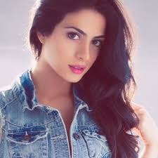 New

Name is Clary Wells

Nice too Dr.Wells

Rt

Ships with chemistry 
....