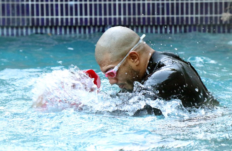 Bajo intenso entrenamiento Miguel Cotto: bit.ly/2vN9Fiq