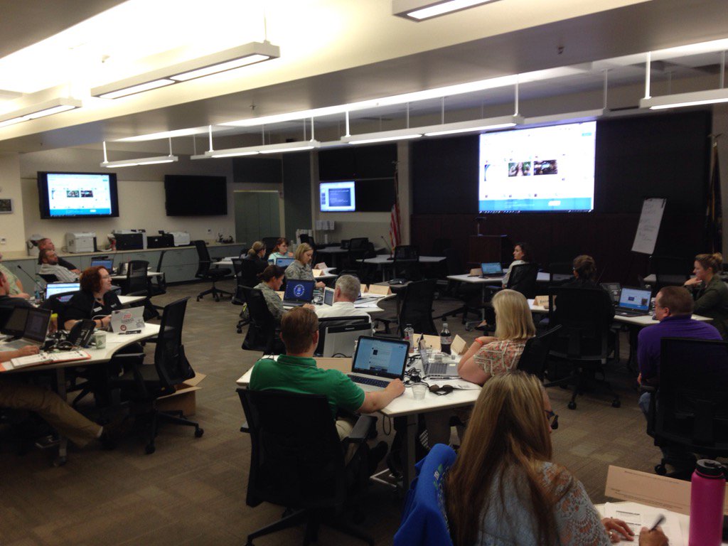 CHCity's tweet photo. Great social media training here at the Utah State Capitol for use in emergencies #NDPTC https://t.co/5v3SCVobQI