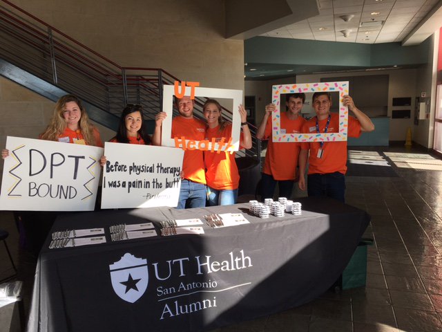 UTHealthSAlumni's tweet photo. Excited for a new year! #Welcome to our new #medical #dentistry #PT #students! #orientation #UTHealthSA https://t.co/sv0dHLusEO