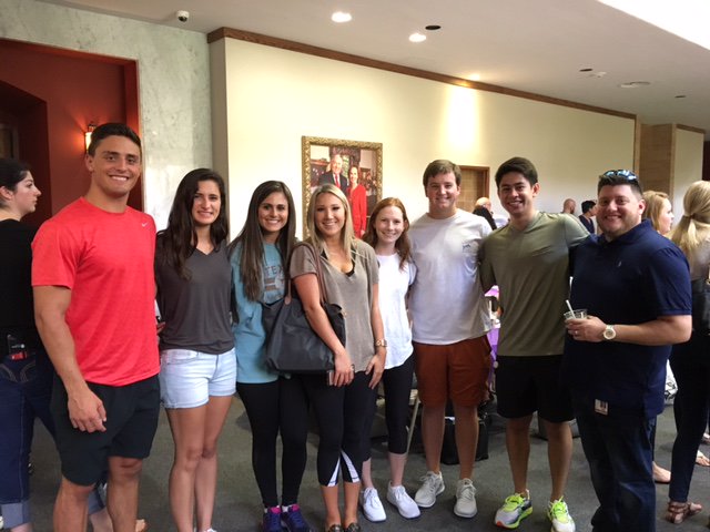 UTHealthSAlumni's tweet photo. Excited for a new year! #Welcome to our new #medical #dentistry #PT #students! #orientation #UTHealthSA https://t.co/sv0dHLusEO