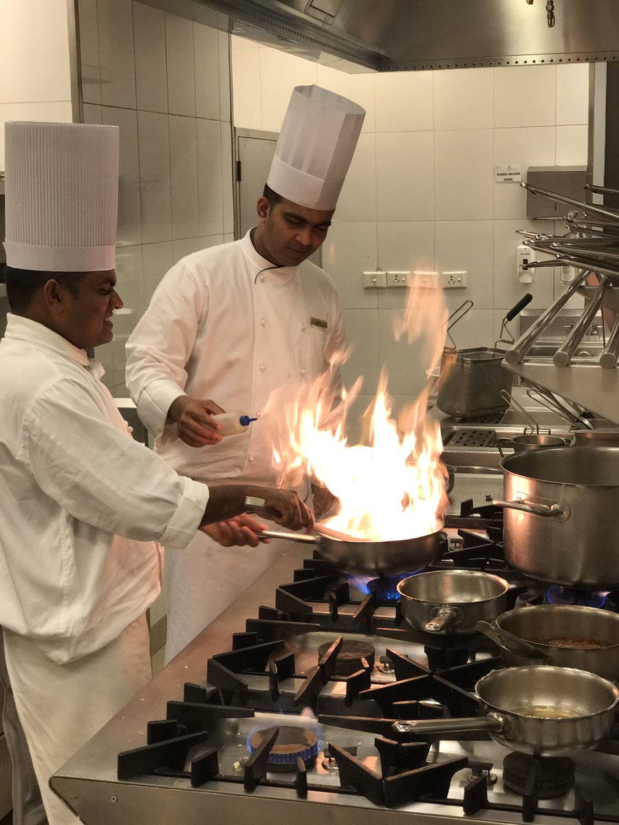 Ninja_Mirza's tweet photo. This is how look when our Italian specialist Chef Ameya and Chef Dinesh perform on range..👨‍🍳👨‍🍳 https://t.co/jvn2nS5F9d