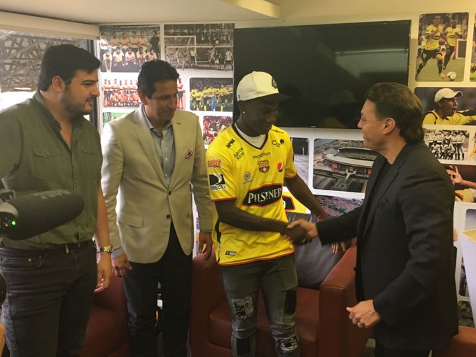 Ver imagen en Twitter Ver imagen en Twitter