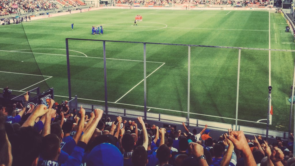 kks_wl's tweet photo. 20 osób z DWL pojawia się w Utrechcie! #UTRLPO https://t.co/khqEFmnMTk