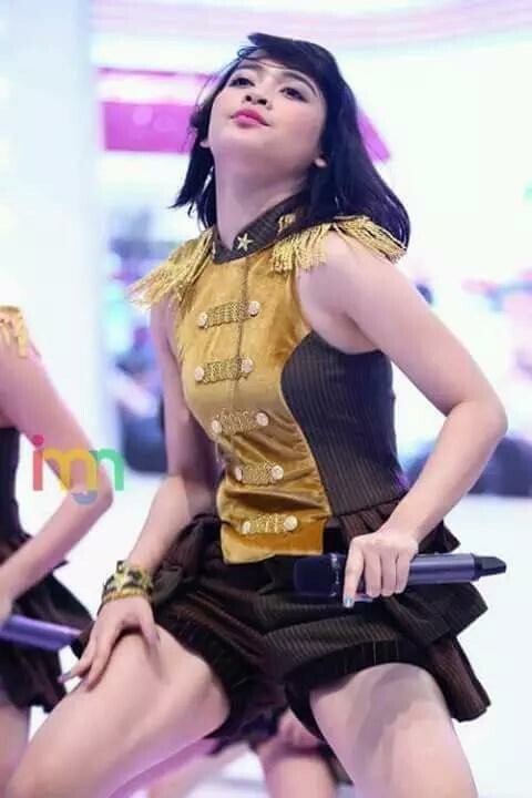 KinalovaID's tweet photo. flashback (K3)
@kinalJKT48 
#captain
#K3
#jenderal
#oshi 
we love u nal 💞💞💞 https://t.co/34Szs0wdoe