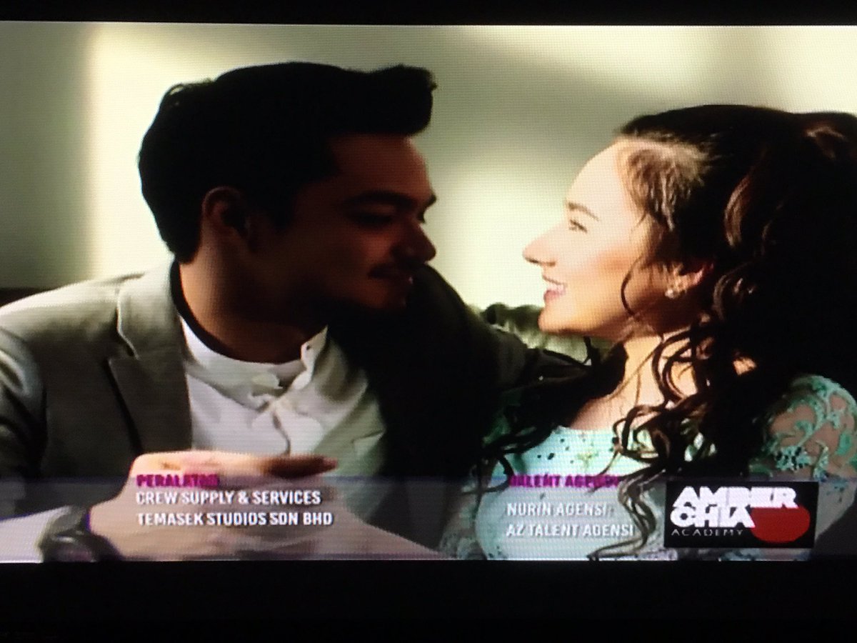 ktmgerl83's tweet photo. Happy Ending!!! 👏👏 Gonna miss these '2 lovebirds' 😍 Good casts frm you guys!!! @iSyafiqKyle @hannahdelisha #mencintaimumrphotographer https://t.co/WUeKcouotB