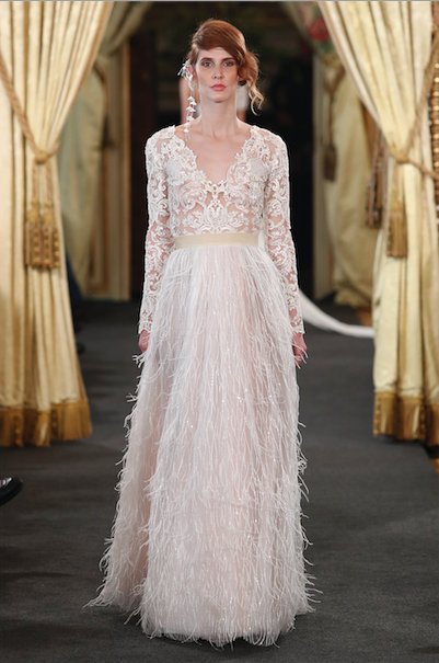 FianceeBodas's tweet photo. @MJSuarez_MJS nos muestra su colección nupcial 2018: minimalismo, elegancia y buen gusto. @Atelier_Couture https://t.co/UGdEk4P0LO