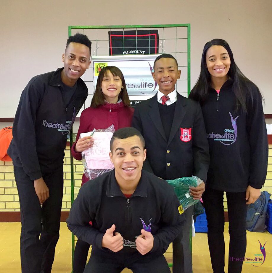 areppTfL's tweet photo. Peeps at Fairmount Secondary School yesterday! 😎  

#youngheroes #theatre #lifeskills #AppliedTheatre #arepp 
https://t.co/fGPrJWgD5T https://t.co/cExUWRGAe6