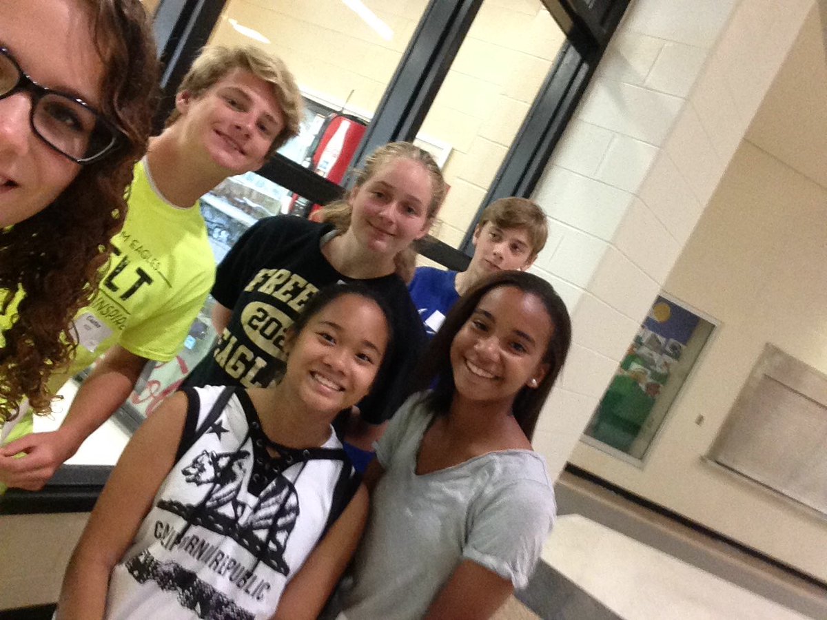 duoplee's tweet photo. @fltfan scavenger hunt! https://t.co/aZvqTnTKa8