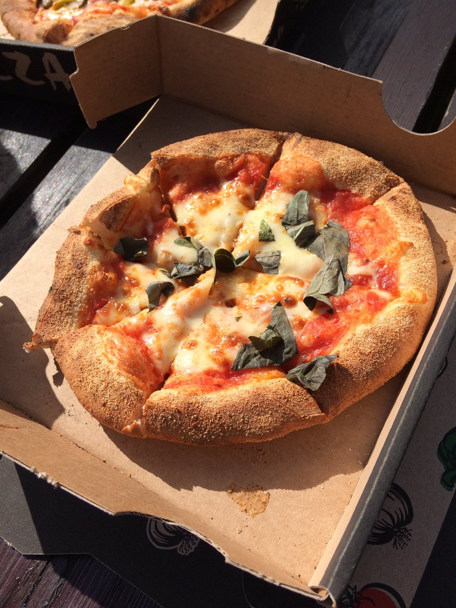 PizzaaMano1's tweet photo. For the smaller pizza lovers our children's pizza are only £4. We're @DevonshireDore this evening #woodfiredpizza #sheffieldissuper https://t.co/lflMVpBZos