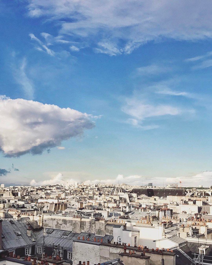 LeMeurice's tweet photo. Like a painting, we could spend hours admiring the breathtaking view over the Parisian roofs from our Belle Étoile Suite terrace 💙 #DCmomen… https://t.co/rDNZSQ1mQx