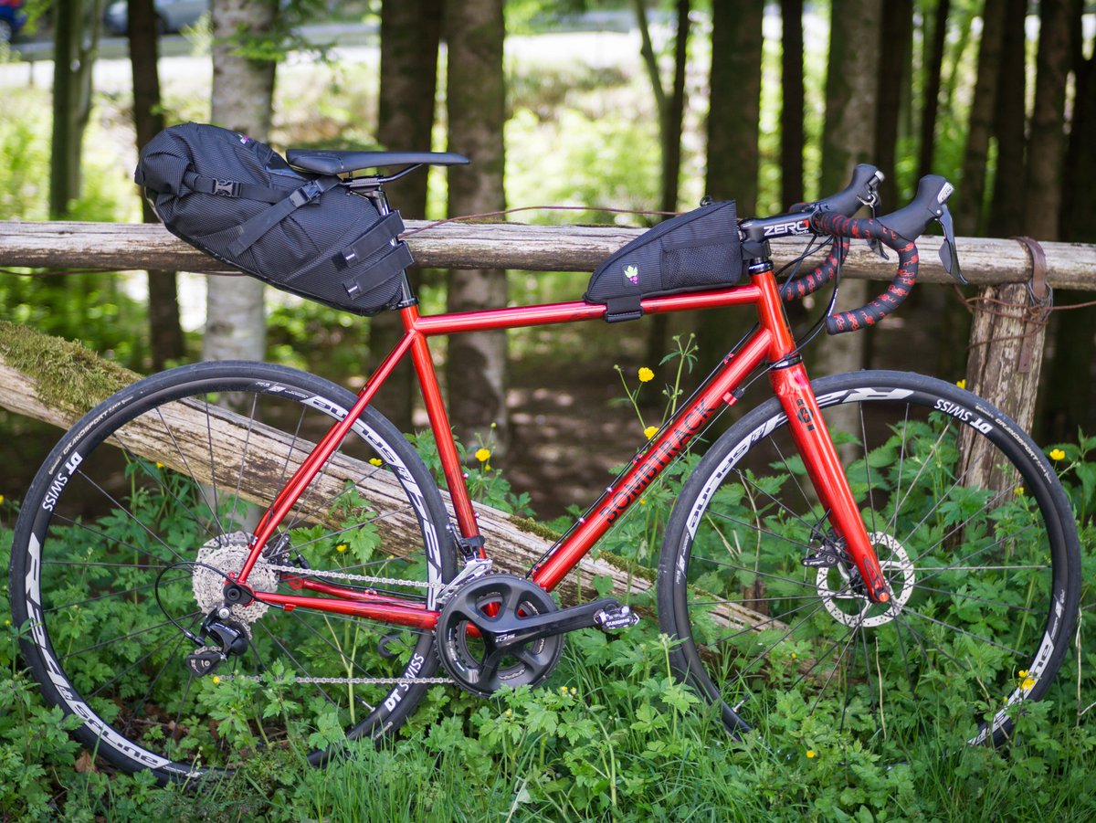 Shiny red for this eye-catching <a href="/Bombtrack17/">Bombtrack Bicycle Co</a> Tempest Disc road bike bit.ly/2h5VMZH