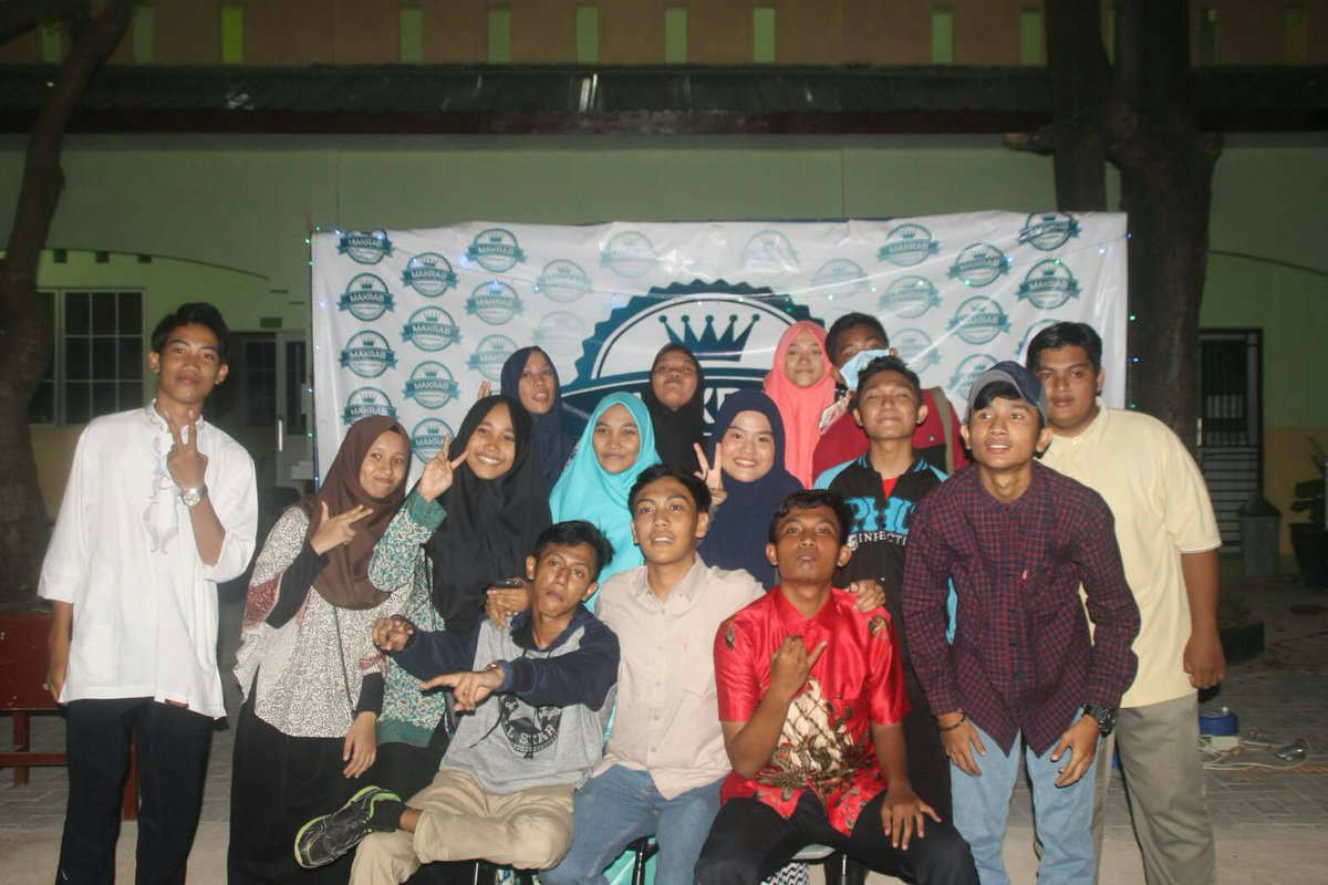 Cosmic8__'s tweet photo. Makrab angkatan 11😇
Rame juga yg dtang😊 https://t.co/gkgCePdgSq
