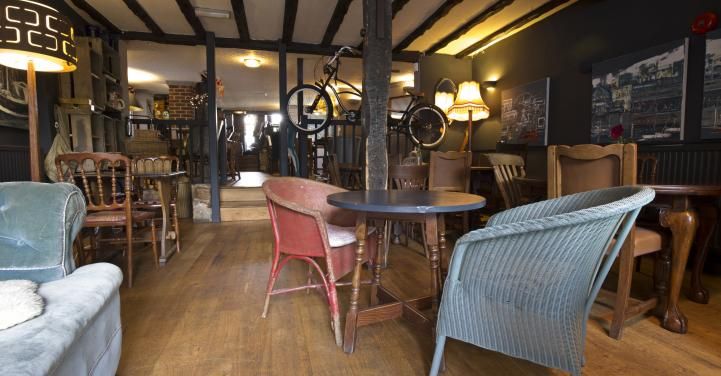 CellarCraft's tweet photo. Need some #beer garden inspiration? 10 #pubs for #summer... with great gardens via @ShepherdNeame https://t.co/SxwqFph5ML https://t.co/z2I1mr8sR8