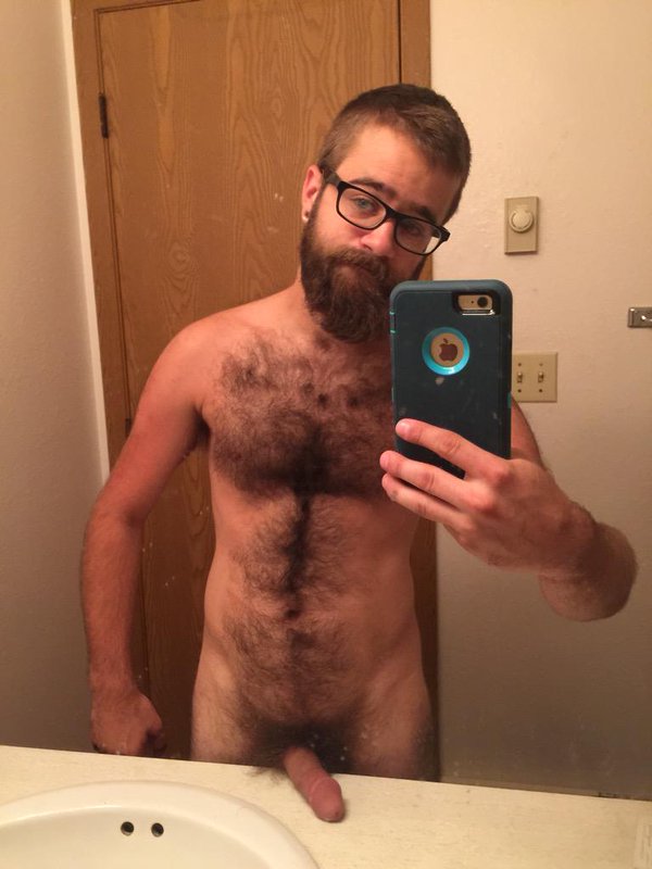 DFwJRUEU0AAm8nZ.jpg:large