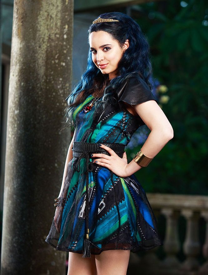 So wish I was with her, my heart screams for evie