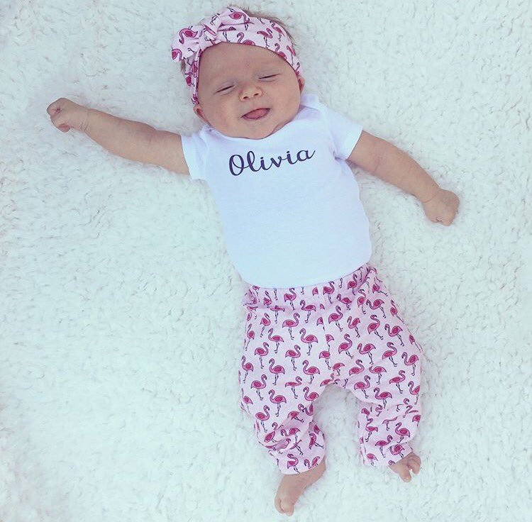 Ready to ship flamingo is still in stock!!! Get yours before we run out 😘😘