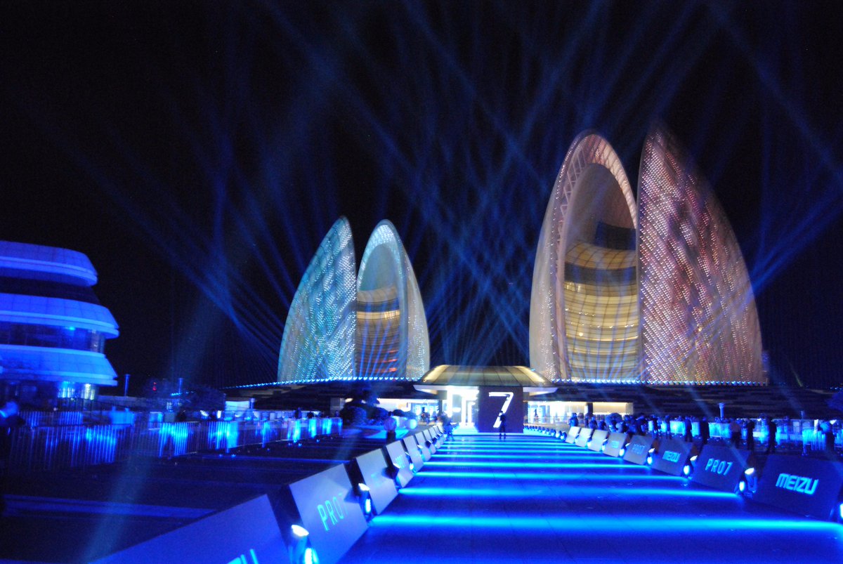 zero0signal's tweet image. Molto suggestiva la location dell&apos;evento di #MeizuPro7 e #MeizuPro7Plus | Zhuhai Opera goo.gl/KMcePb @HDblog @MEIZU