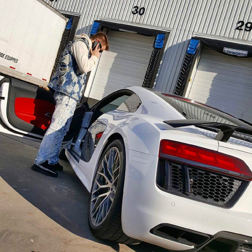 NenoTradingexp1's tweet photo. They don't know they got to be faster than me to get to me.
No one's done it successfully 🎶✌🏼#SuccessLovesSpeed #R8 https://t.co/bA08mKzCxQ