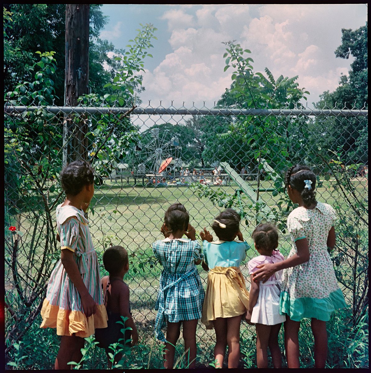 ArtBasel's tweet photo. Gordon Parks, 'Outside Looking In, Mobile, Alabama,' 1956, photograph via @jenkinsjohnsongallery | Feature 2017 #artbasel https://t.co/2VvAgPHTbR