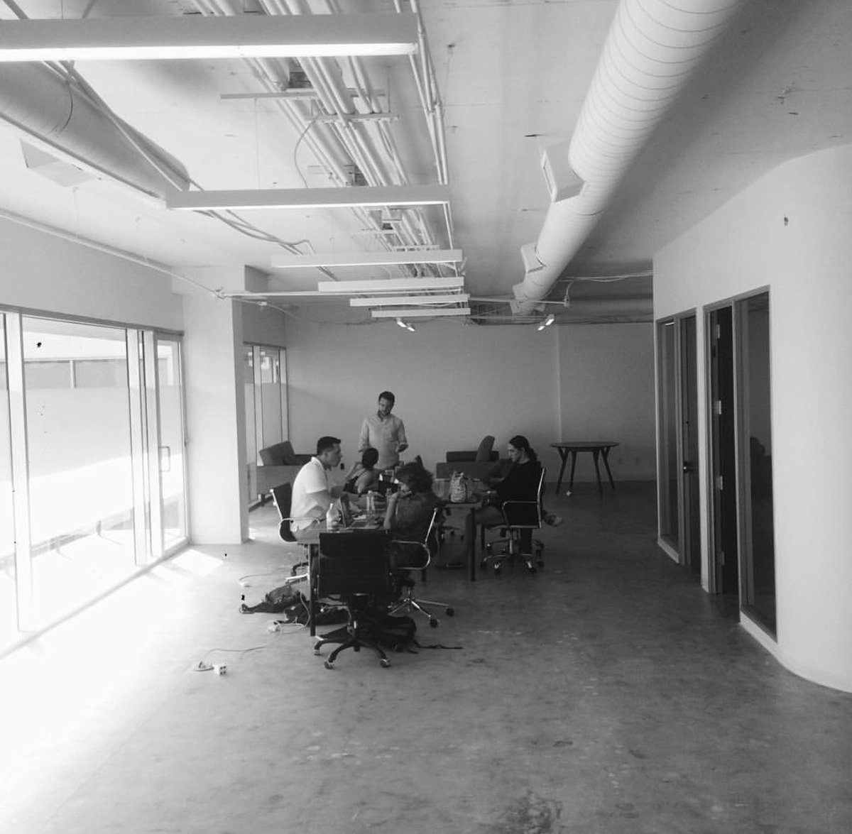 TheMadisonVine's tweet photo. Talk about a Throwback Thursday… #dayone #whitewalls #blankcanvas https://t.co/VRcSvPTrL0