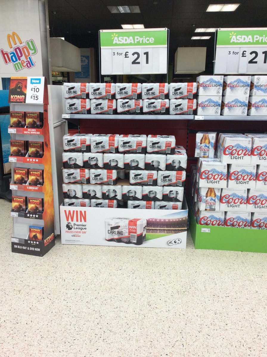 powerforcemc22's tweet photo. @carling @asda Pudsey #wintheleague Pallet skirt activated https://t.co/cQEH7ZXfNN