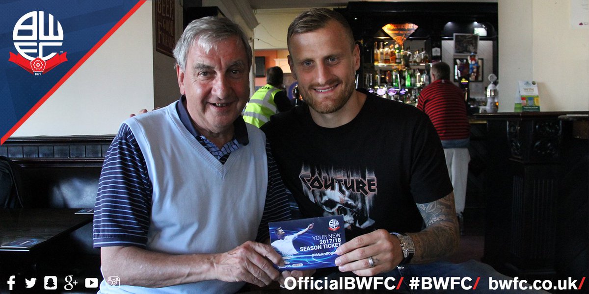 OfficialBWFC's tweet photo. 📰 Lifelong #BWFC fan Mike Egan saw his 2017/18 season ticket personally delivered by David Wheater yesterday ⏩ https://t.co/nlp6h7rPOa 🐘🏰 https://t.co/SR8GHJQIHF