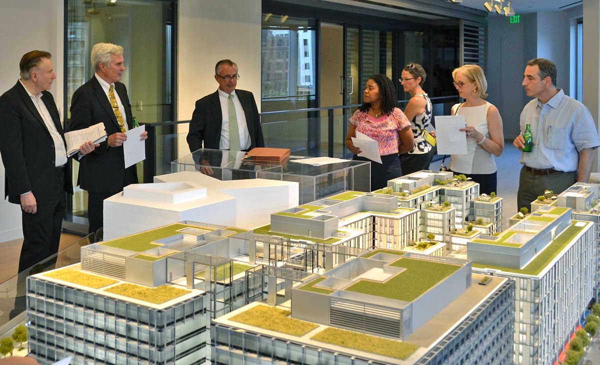 We're matching up local leaders with developers to get smart growth projects built – learn how to get involved smartgrowthamerica.org/showcase-commu…