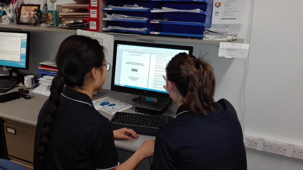 louiseaharding's tweet photo. Completing course work in last few days @WHHNHS you're welcome back anytime @BonnAdams @Linhmdiep I'll miss you guys xx #elective@MonashUni https://t.co/6otp3xyad6