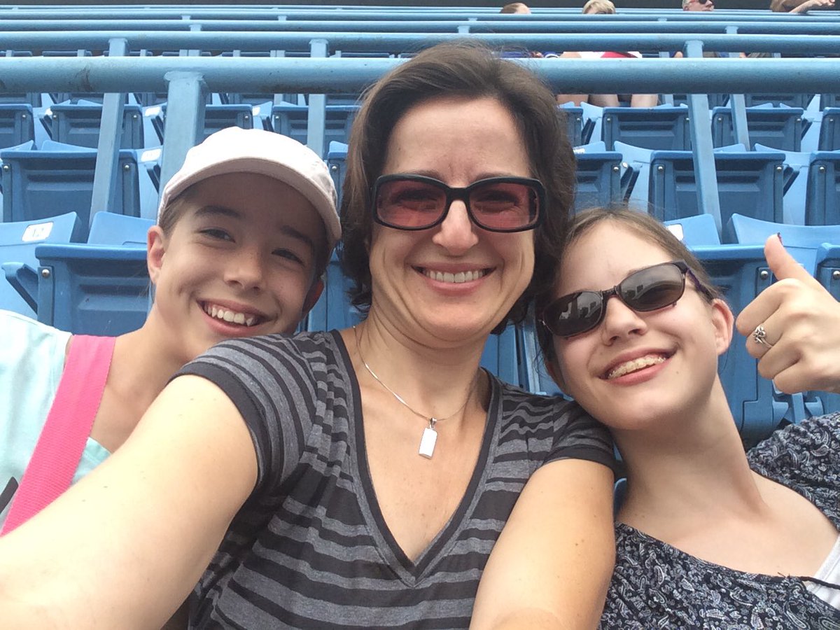 DoulamelS's tweet photo. #LetsRISE  Go Jays Go!! https://t.co/HRCRggxGEX