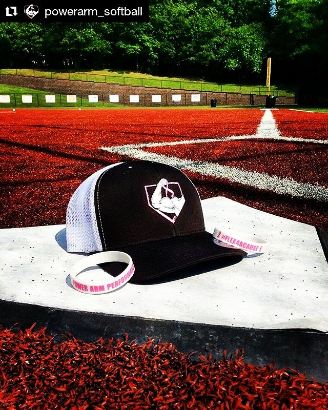 powerarmapparel's tweet photo. Purchase #pink #gear at https://t.co/ActZXK3sgC to Team up w/ #powerarmperformance &amp; #compete4cancer to help end the #fight against #cancer https://t.co/wYtmCcVEeB