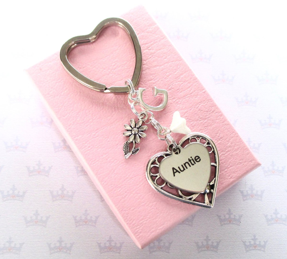 DoodlePopDesign's tweet photo. Auntie gift - Personalised Auntie keyring - Auntie Birthday - Daisy k… https://t.co/niR6bcfOqF #Etsy #InitialKeyring https://t.co/ieRFSQRz4K
