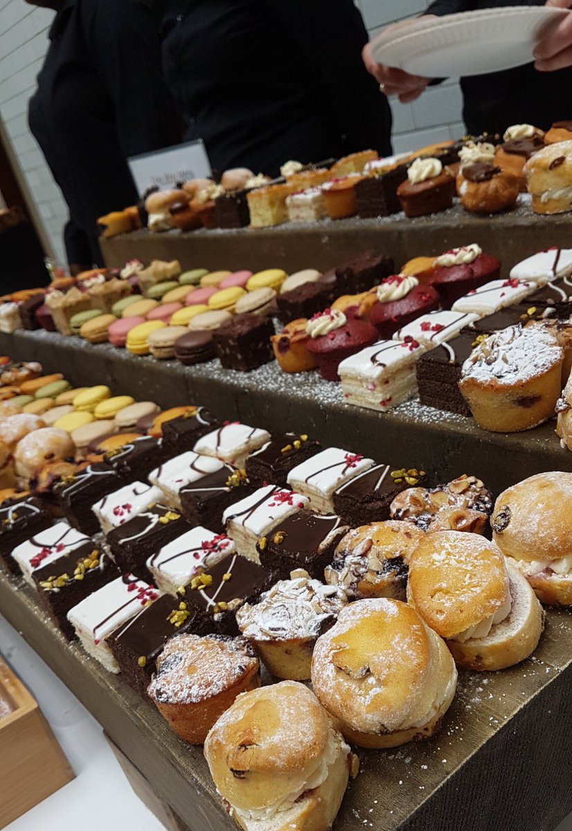 MyGraduateFilm's tweet photo. Refreshments awaiting you over in the Paul Webley wing whilst you wait to collect your 3pm ceremony DVD. https://t.co/1bU6r6WqL0 #soasgrad https://t.co/Oc8xBXd3cT