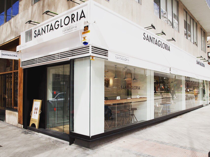 ¿No sabes cómo decorar tu local? Ponte en contacto con nosotros, le daremos la mejor imagen a tu negocio 📩