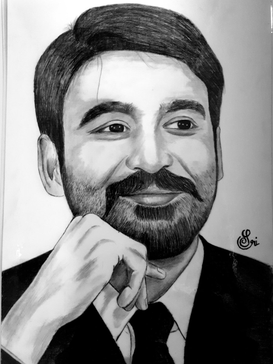 Srikandan19's tweet photo. Wish you happy birthday Dhanush Anna😍😍😍😍
🎹🎤🎬🎥♫
#kollywood Bollywood and Hollywood  star😎😎😎 https://t.co/cjm7QeUW8K