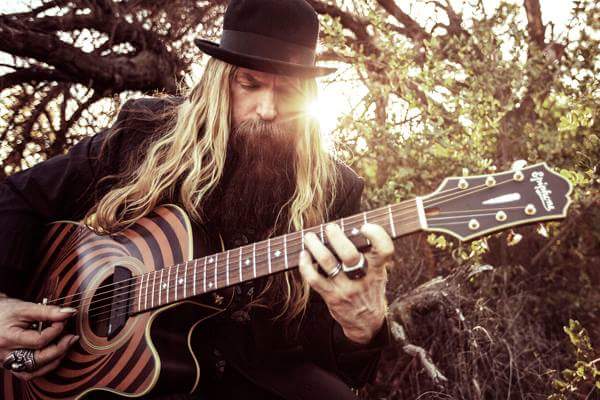 TheMrXOfficial's tweet photo. No importa que tan metalero seas. Hasta Zakk Wylde tiene su corazoncito y se echa una que otra baladita llegadora. https://t.co/yWjIaRQHZl