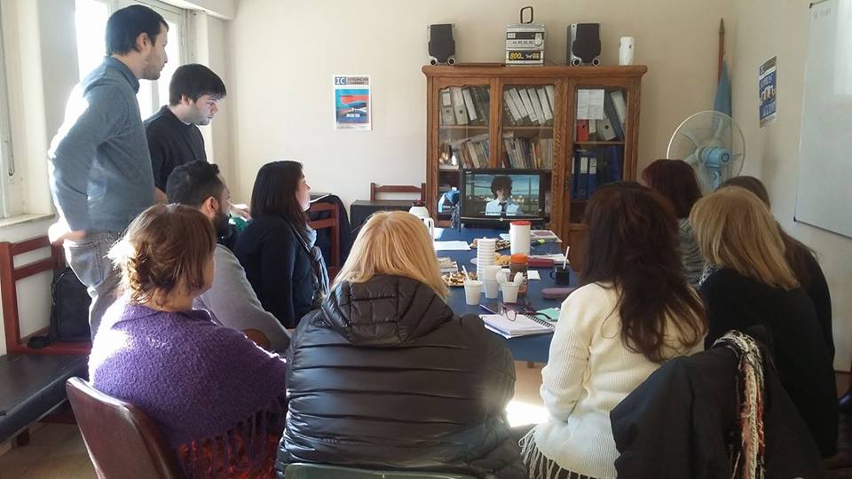 En el marco del informe de #Unicef que indica que un@ de cada dos adolescentes es pobre, nos reunimos con organizaciones sociales.