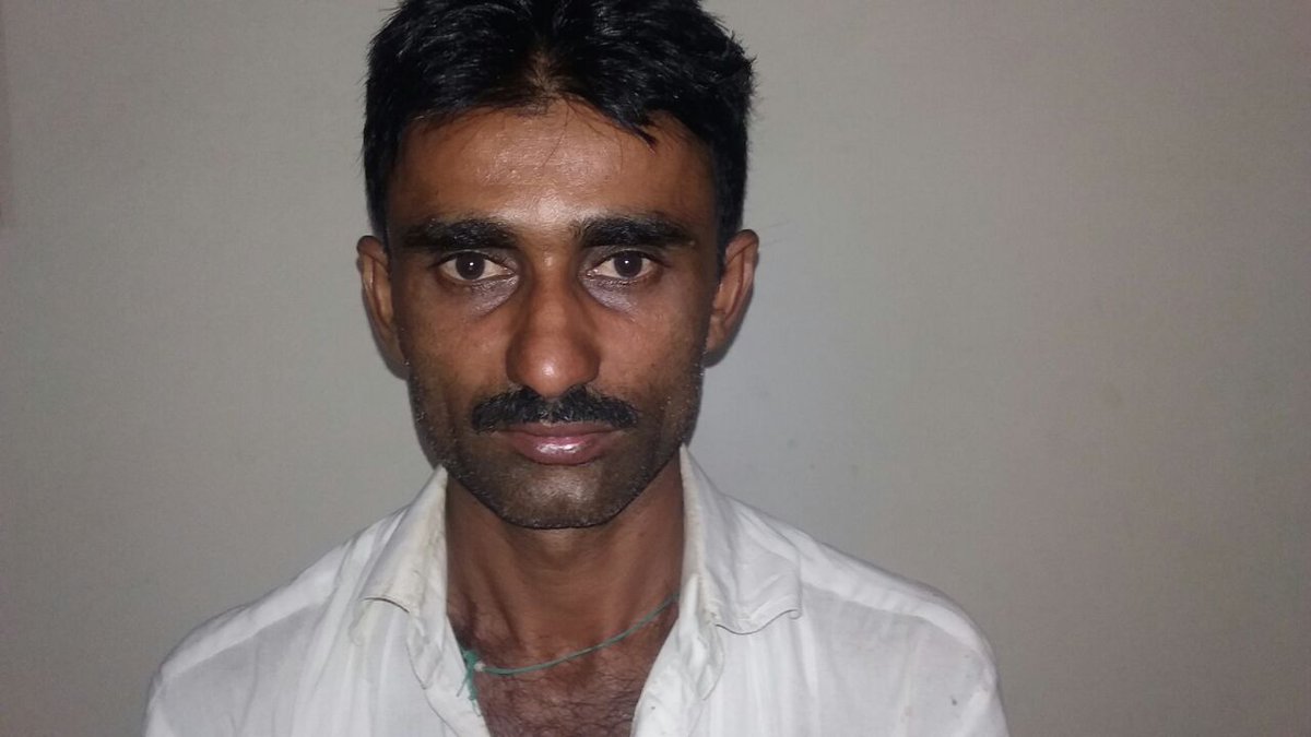 sspamjadhyd's tweet photo. Sakhipir Police arrested Nisar s/o Abdul Rasheed Machi and recoverd 2000gram charas and M/cycle, wanted in many cases https://t.co/h7Wt1jxWOM